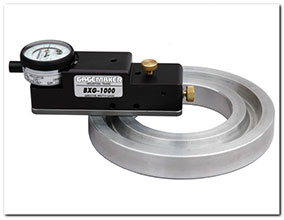 Groove Width Gage BXG-1000 on a Flange
